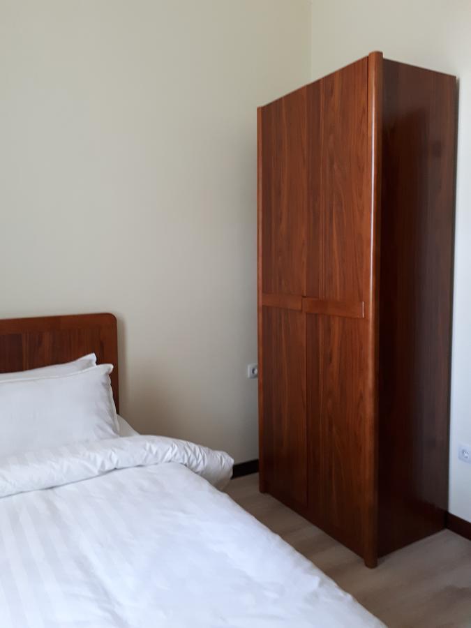 Kok-Art Hotel Jalal-Abad ภายนอก รูปภาพ
