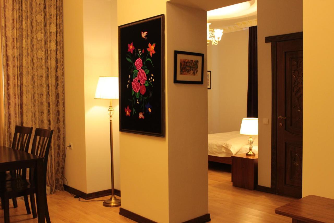 Kok-Art Hotel Jalal-Abad ภายนอก รูปภาพ