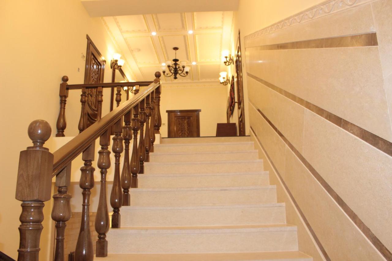 Kok-Art Hotel Jalal-Abad ภายนอก รูปภาพ